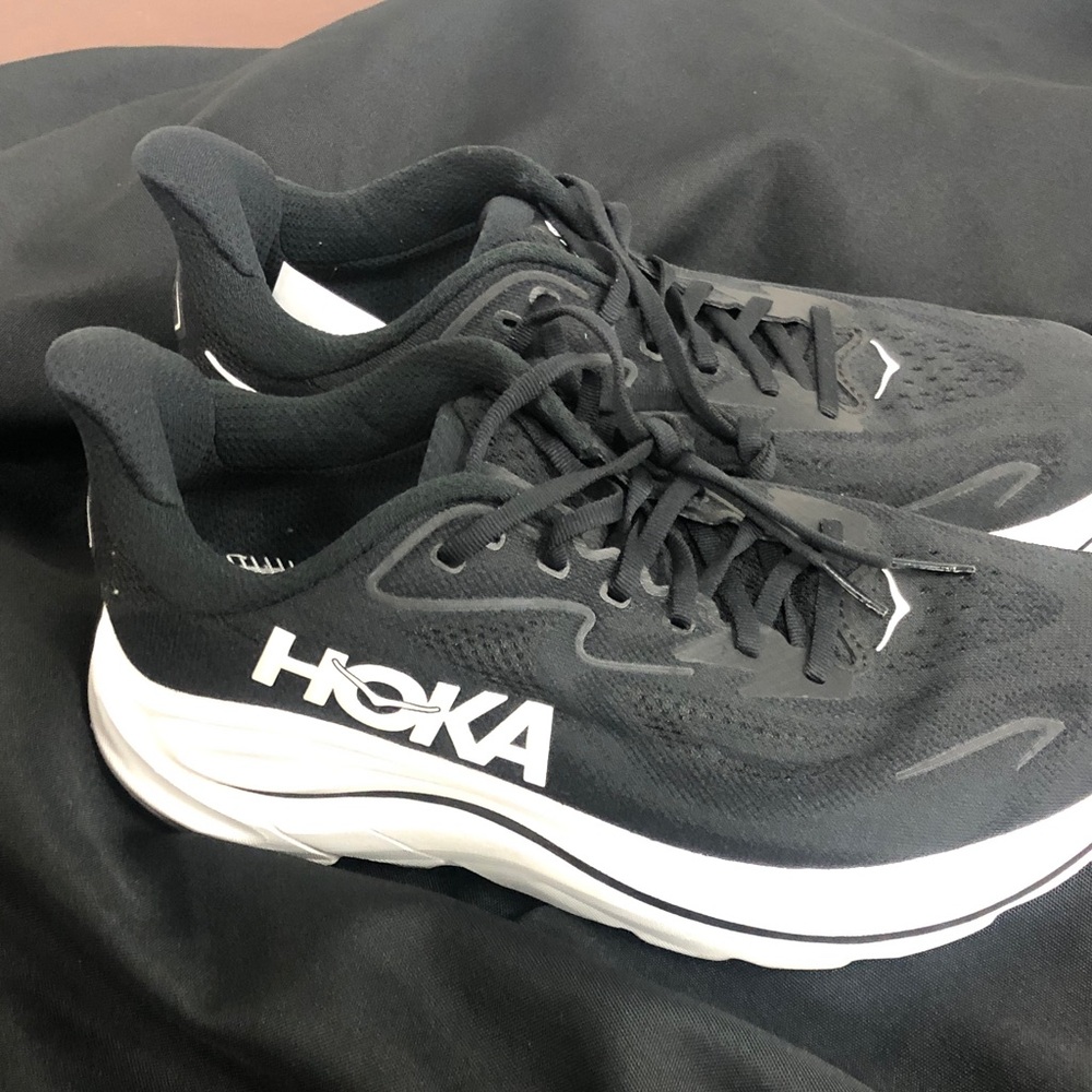 Black Hoka Clifton 10 Sneakers New Sz 10D - Picture 3 of 7